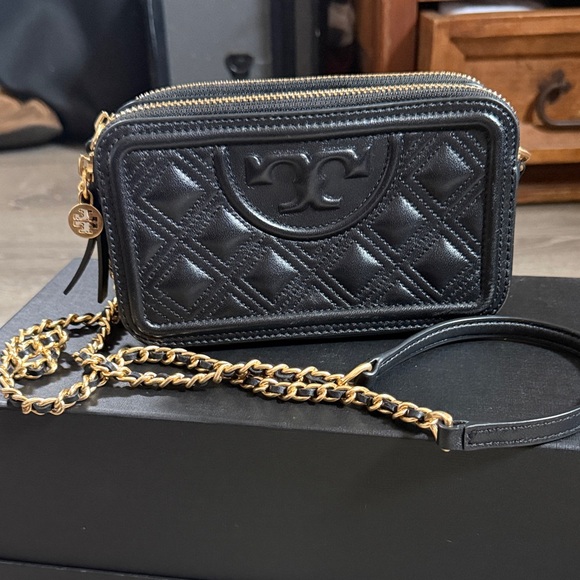 Tory Burch Handbags - Tory Burch Black Quilted Crossbody Bag